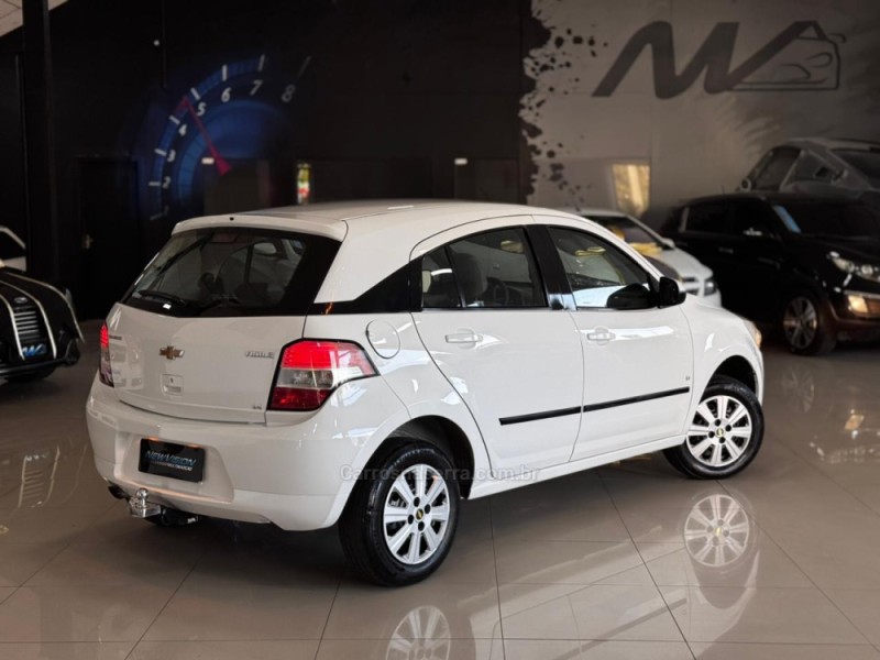 AGILE 1.4 MPFI LT 8V FLEX 4P MANUAL - 2011 - ESTâNCIA VELHA
