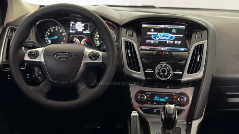 FOCUS 2.0 TITANIUM SEDAN 16V FLEX 4P AUTOMÁTICO - 2015 - ESTâNCIA VELHA