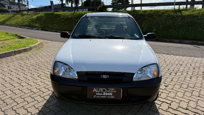 COURIER 1.6 MPI L 8V FLEX 2P MANUAL - 2012 - DOIS IRMãOS