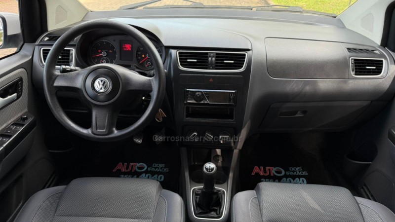 FOX 1.0 MI 8V FLEX 4P MANUAL - 2012 - DOIS IRMãOS