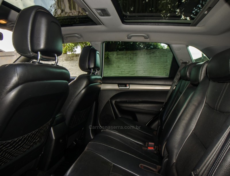 SORENTO 3.5 4X4 V6 24V GASOLINA 4P AUTOMÁTICO - 2012 - NOVO HAMBURGO