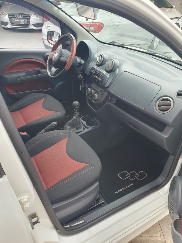 UNO 1.4 EVO SPORTING 8V FLEX 4P MANUAL - 2012 - CAXIAS DO SUL