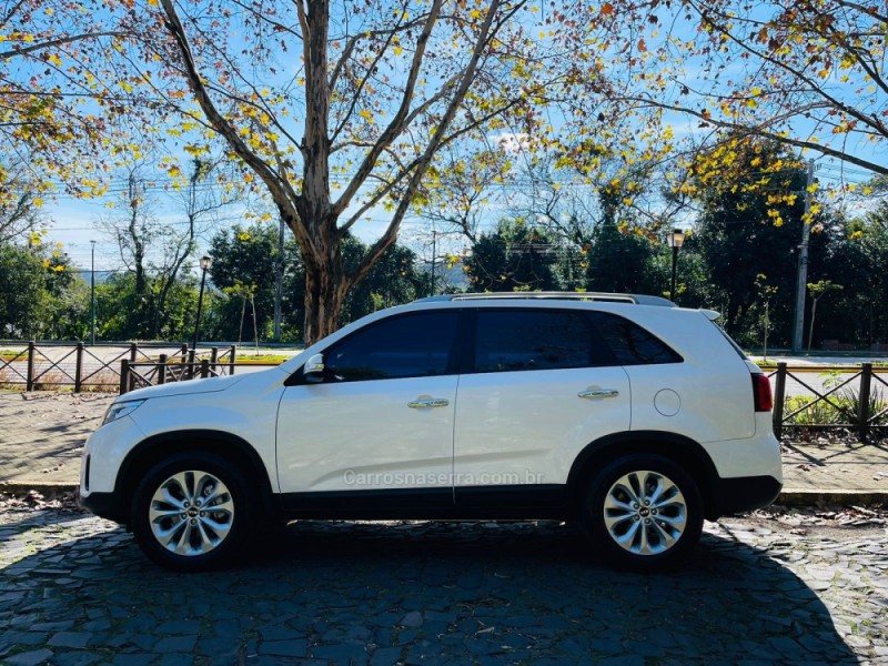 SORENTO 2.4 EX2 4X2 16V GASOLINA 4P AUTOMÁTICO - 2015 - NOVO HAMBURGO