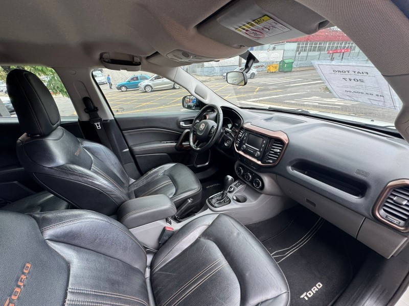 TORO 2.0 16V TURBO DIESEL VOLCANO 4WD AUTOMÁTICO - 2017 - CAXIAS DO SUL