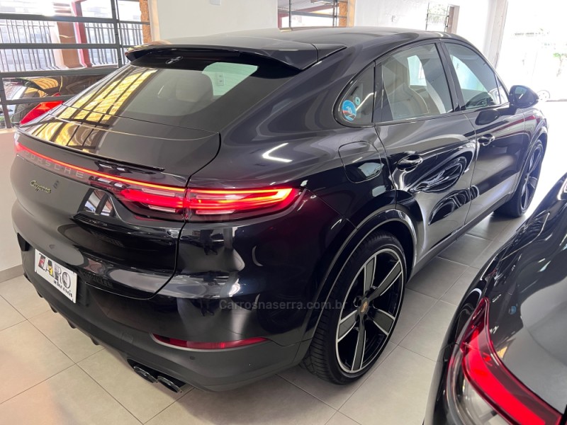 CAYENNE 3.0 V6 E-HYBRID COUPÉ PLATINUM EDITION AWD S HÍBRIDO 4P AUTOMÁTICO - 2022 - CARLOS BARBOSA