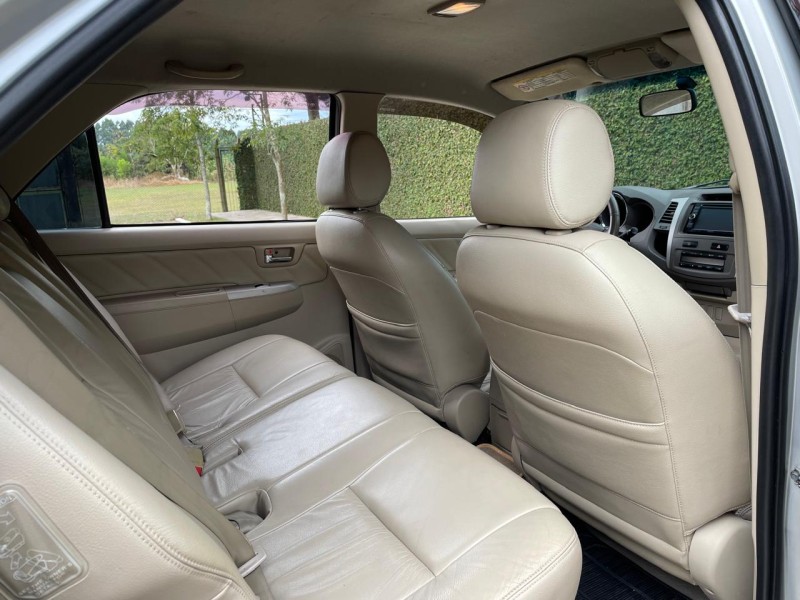 HILUX SW4 3.0 SRV 4X4 16V TURBO INTERCOOLER DIESEL 4P AUTOMÁTICO - 2007 - FARROUPILHA