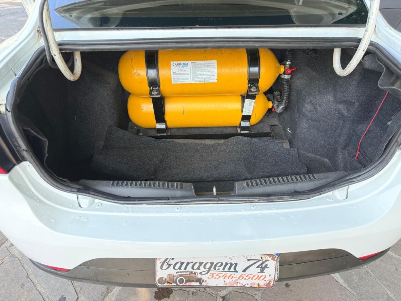 GRAND SIENA 1.4 MPI 8V TETRAFUEL 4P MANUAL - 2016 - TRêS COROAS