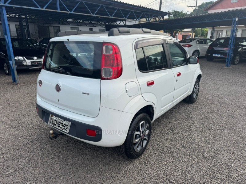UNO 1.0 VIVACE 8V FLEX 4P MANUAL - 2014 - IGREJINHA