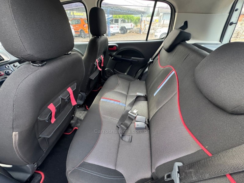 UNO 1.0 VIVACE 8V FLEX 4P MANUAL - 2014 - IGREJINHA