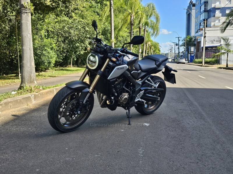 CB 650R  - 2012 - CAMPO BOM