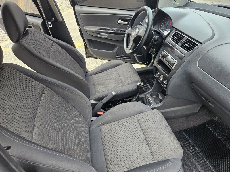 FOX 1.0 MI 8V FLEX 4P MANUAL - 2013 - CAXIAS DO SUL