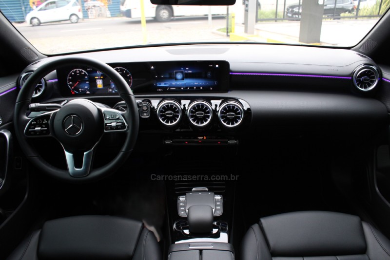 CLA 250 2.0 SPORT 16V TURBO GASOLINA 4P AUTOMÁTICO - 2023 - CAXIAS DO SUL