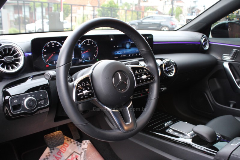 CLA 250 2.0 SPORT 16V TURBO GASOLINA 4P AUTOMÁTICO - 2023 - CAXIAS DO SUL