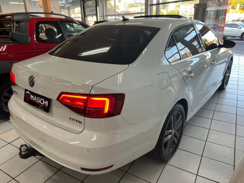 JETTA 2.0 TSI HIGHLINE 211CV GASOLINA 4P DSG - 2016 - CAXIAS DO SUL