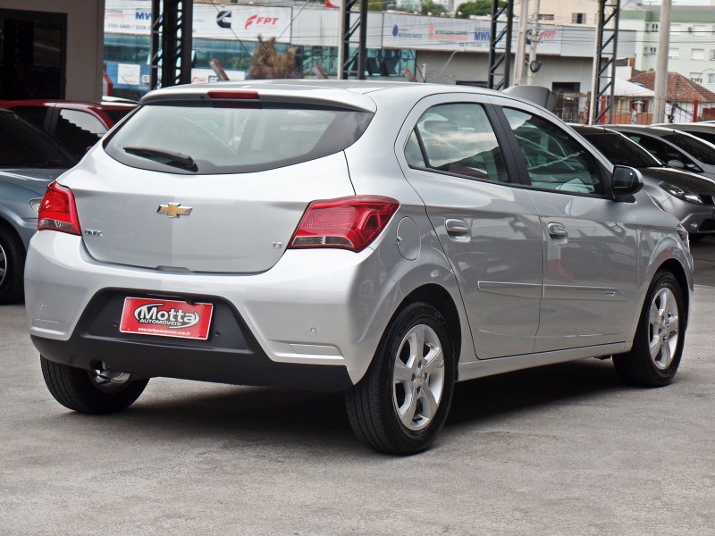 ONIX 1.4 MPFI LT 8V FLEX 4P MANUAL - 2019 - CAXIAS DO SUL