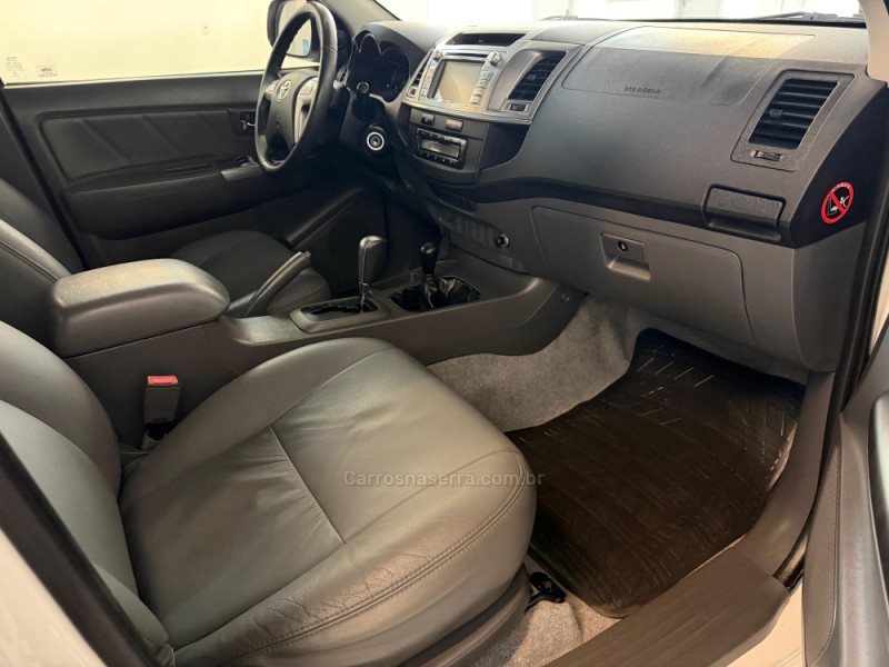 HILUX 2.7 SRV 4X4 CD 16V FLEX 4P AUTOMÁTICO - 2014 - BOM RETIRO DO SUL