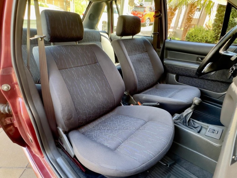 SANTANA 2.0 MI EVIDENCE 8V GASOLINA 4P MANUAL - 1997 - BENTO GONçALVES