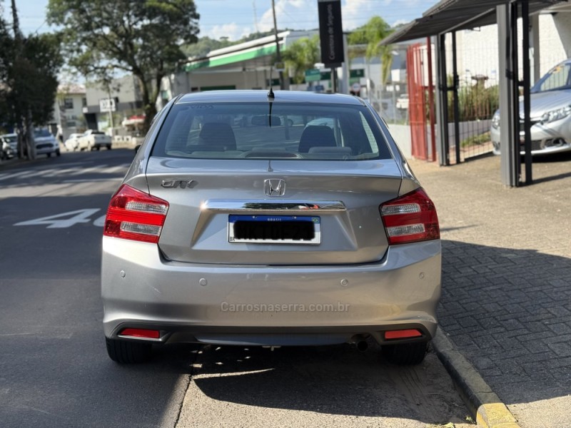 CITY 1.5 LX 16V FLEX 4P MANUAL - 2013 - PAROBé