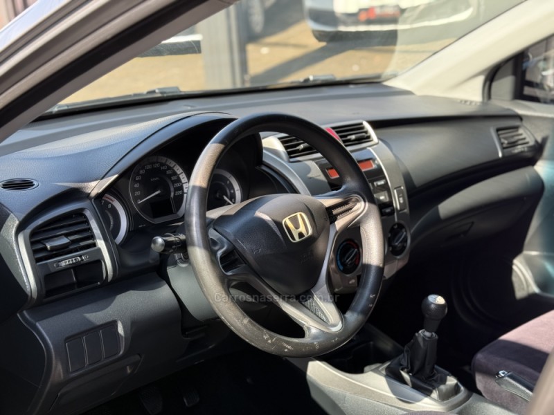 CITY 1.5 LX 16V FLEX 4P MANUAL - 2013 - PAROBé