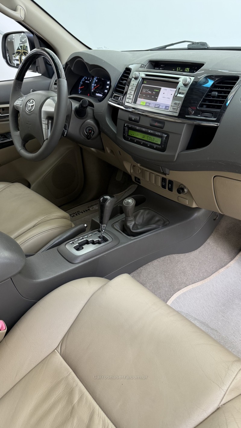 HILUX SW4 3.0 SRV 4X4 CD 16V TURBO INTERCOOLER DIESEL 4P AUTOMÁTICO - 2013 - BENTO GONçALVES