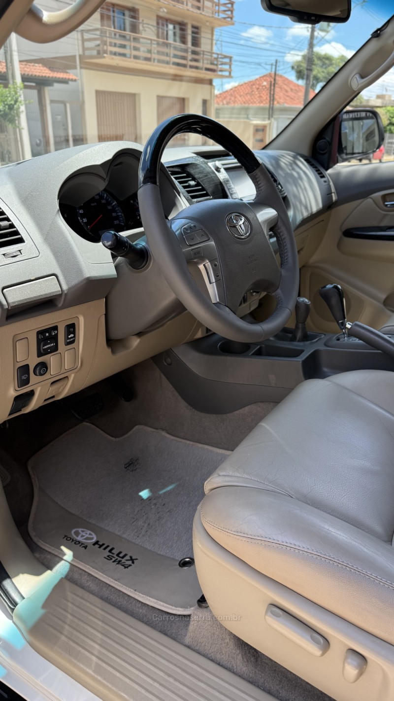 HILUX SW4 3.0 SRV 4X4 CD 16V TURBO INTERCOOLER DIESEL 4P AUTOMÁTICO - 2013 - BENTO GONçALVES