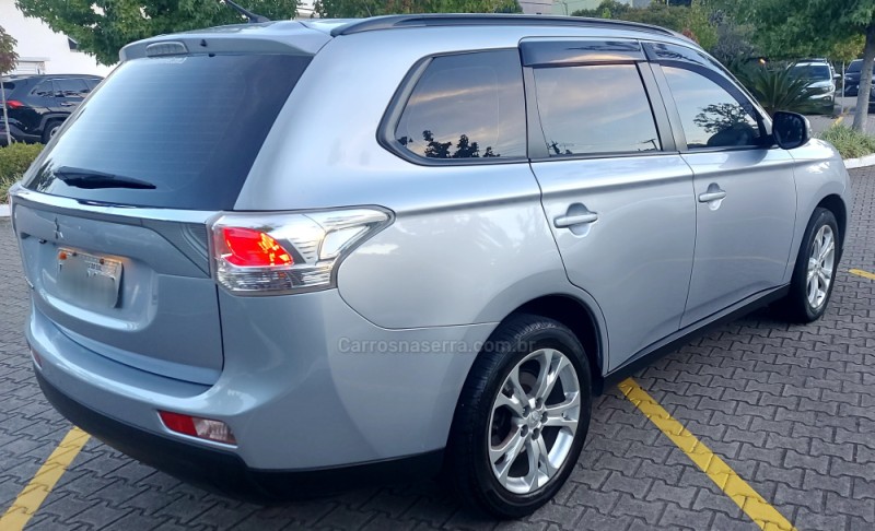 OUTLANDER 2.0 16V GASOLINA 4P AUTOMÁTICO - 2015 - CAXIAS DO SUL