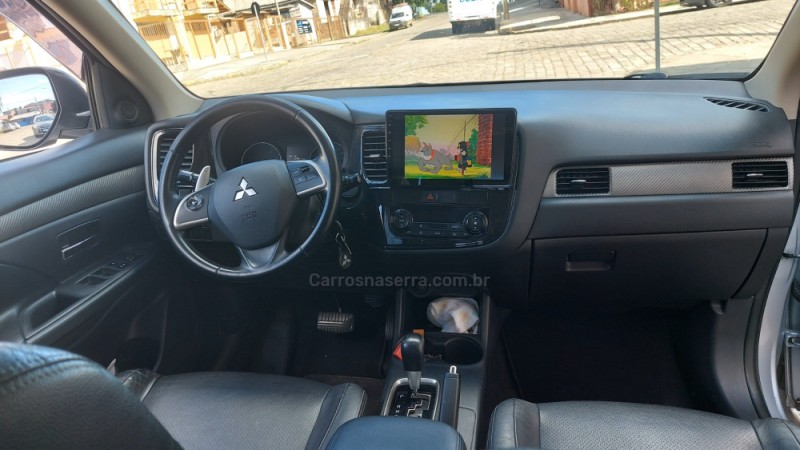 OUTLANDER 2.0 16V GASOLINA 4P AUTOMÁTICO - 2015 - CAXIAS DO SUL