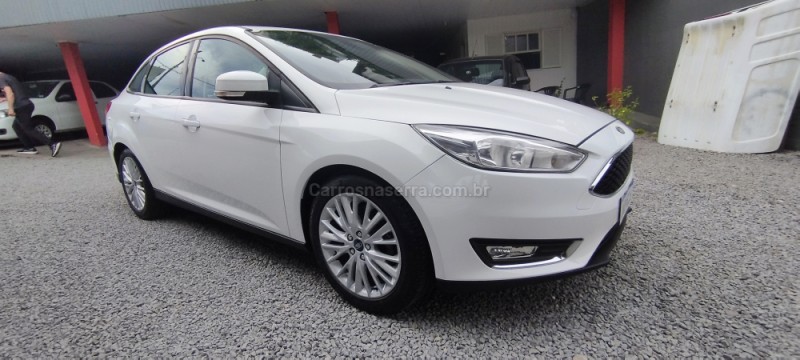 FOCUS 2.0 SE SEDAN 16V FLEX 4P AUTOMÁTICO - 2018 - FARROUPILHA