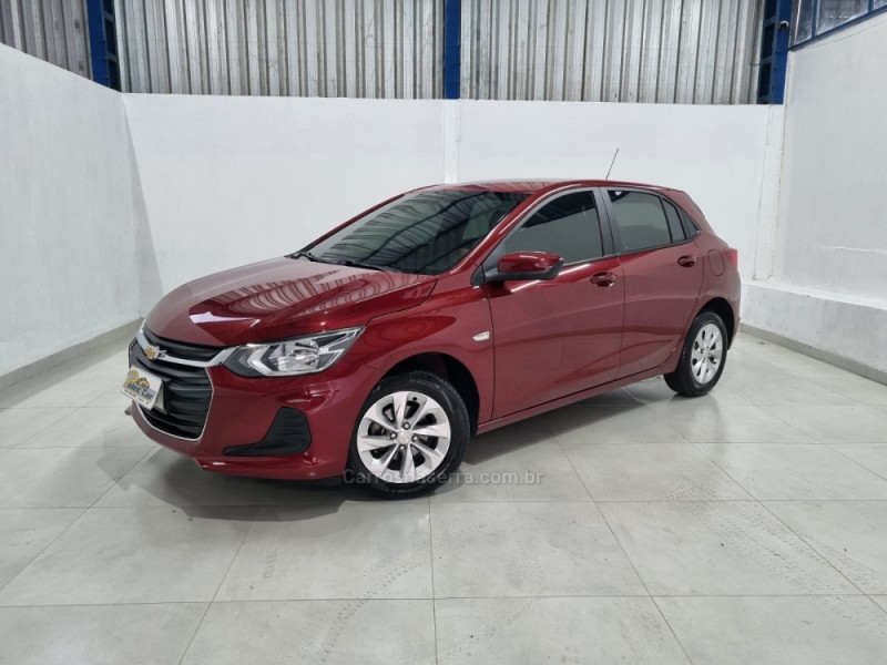 ONIX 1.0 LT 12V TURBO FLEX 4P MANUAL - 2023 - VACARIA