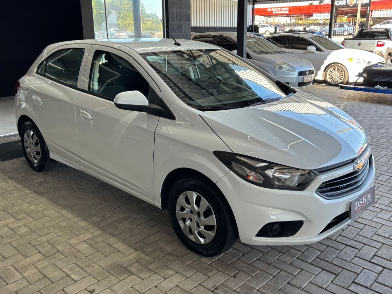 ONIX 1.0 MPFI LT 8V FLEX 4P MANUAL - 2017 - CAXIAS DO SUL