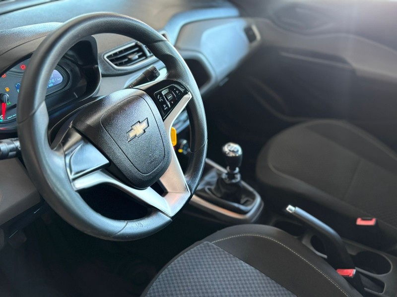 ONIX 1.0 MPFI LT 8V FLEX 4P MANUAL - 2017 - CAXIAS DO SUL