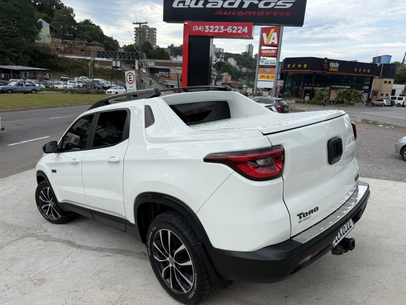 TORO 2.0 16V VOLCANO AT9 4X2 FLEX 4P AUTOMÁTICO - 2020 - CAXIAS DO SUL