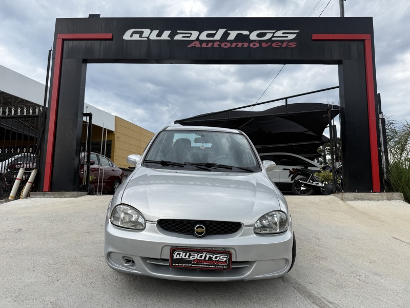CLASSIC 1.0 MPFI 8V GASOLINA 4P MANUAL - 2001 - CAXIAS DO SUL