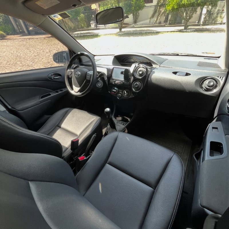 ETIOS 1.5 XLS SEDAN 16V FLEX 4P MANUAL - 2016 - NOVA PETRóPOLIS