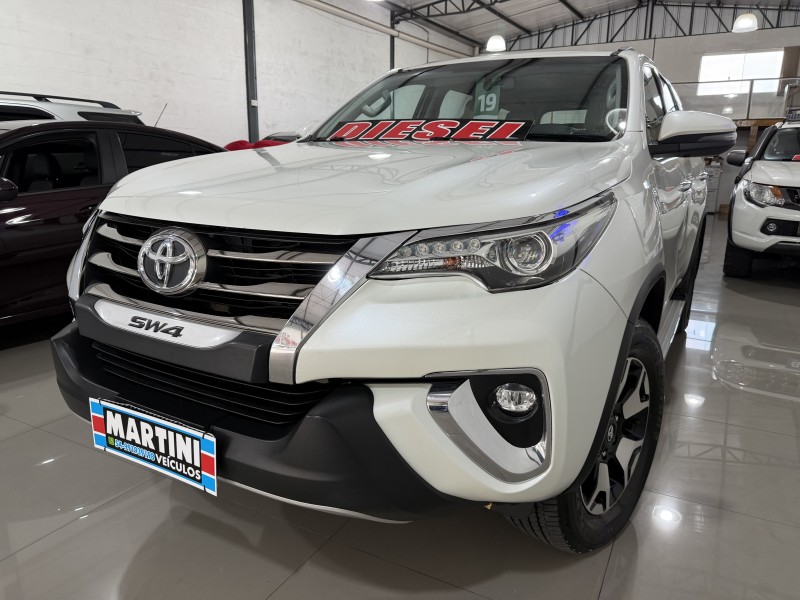 hilux sw4 2.8 srx 4x4 diamond 16v turbo diesel 4p 7 lugares automatico 2019 caxias do sul