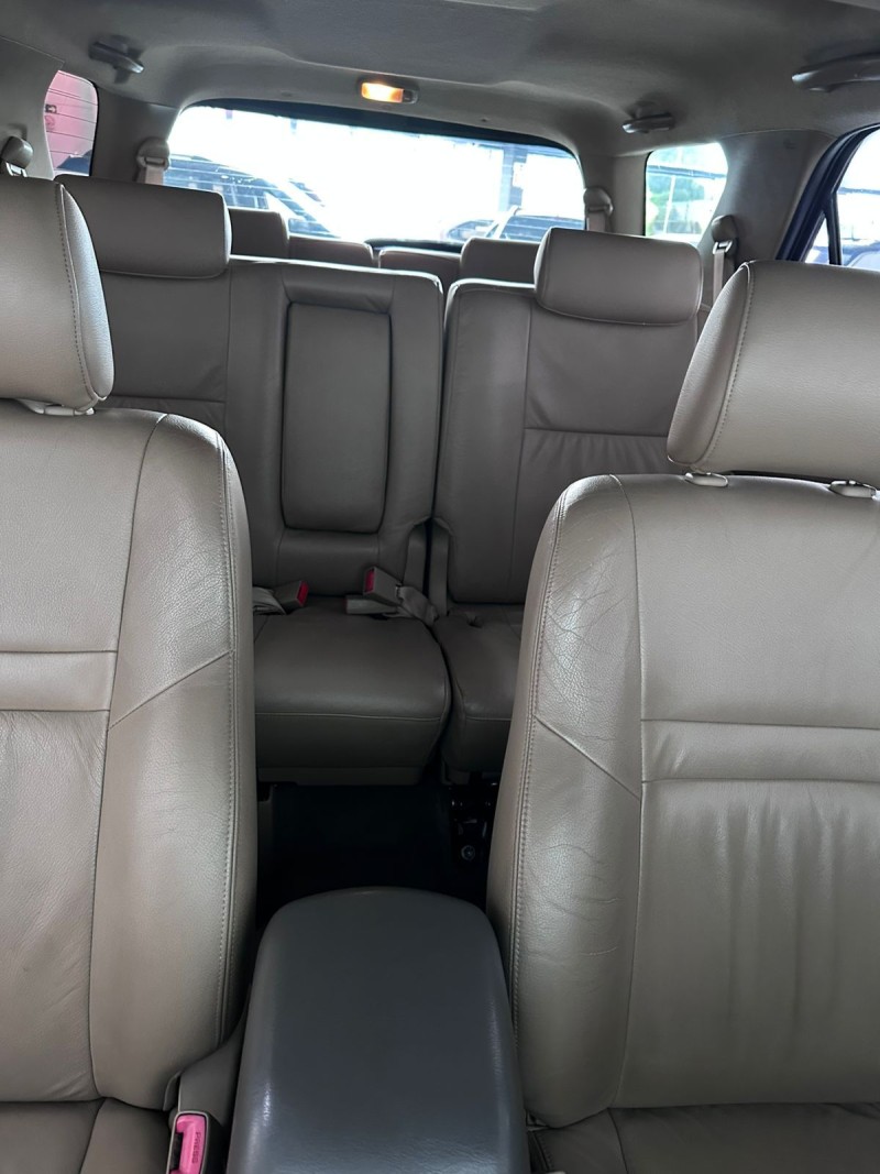 HILUX SW4 3.0 SRV 4X4 7 LUGARES 16V TURBO INTERCOOLER DIESEL 4P AUTOMÁTICO - 2012 - FARROUPILHA