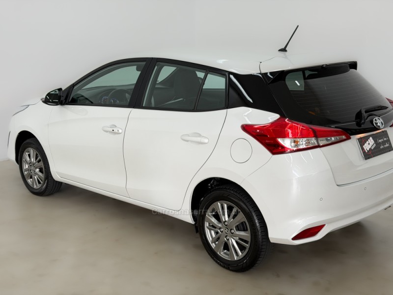 YARIS 1.5 XL PLUS CONNECT 16V FLEX 4P AUTOMÁTICO - 2022 - CAXIAS DO SUL