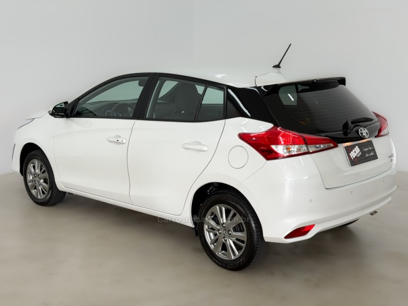 YARIS 1.5 XL PLUS CONNECT 16V FLEX 4P AUTOMÁTICO - 2022 - CAXIAS DO SUL