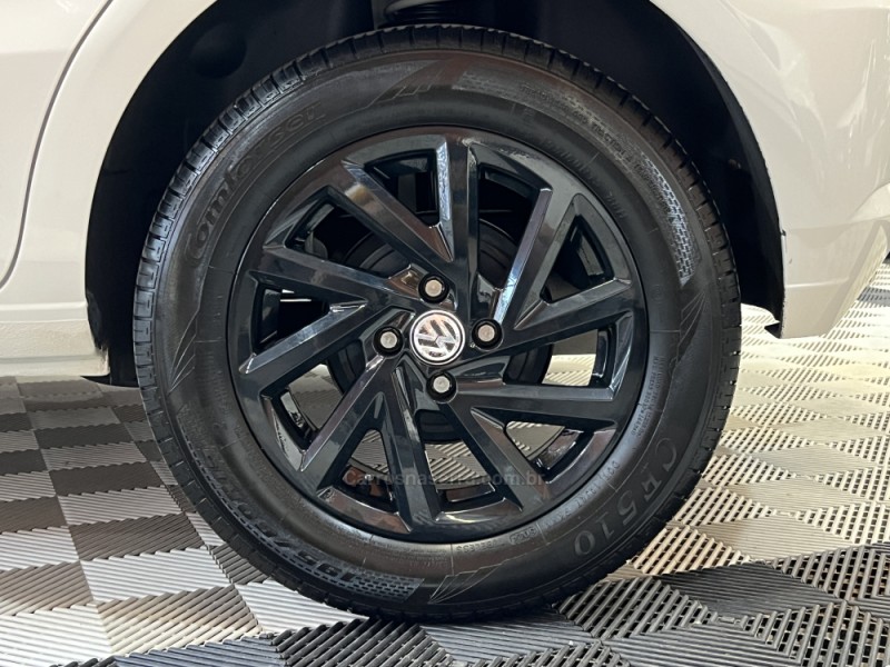 GOL 1.0 MI TRENDLINE 8V FLEX 4P MANUAL - 2017 - BENTO GONçALVES