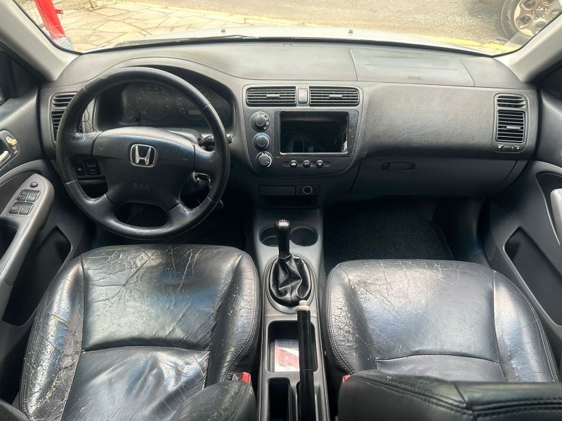 CIVIC 1.7 LX 16V GASOLINA 4P MANUAL - 2006 - TRêS COROAS