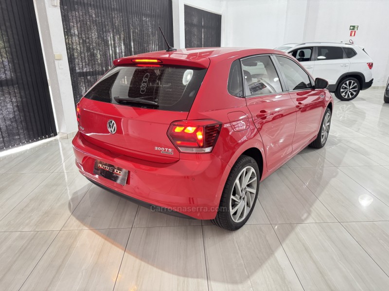POLO 1.0	200 TSI HIGHLINE AUTOMÁTICO  - 2019 - CAXIAS DO SUL