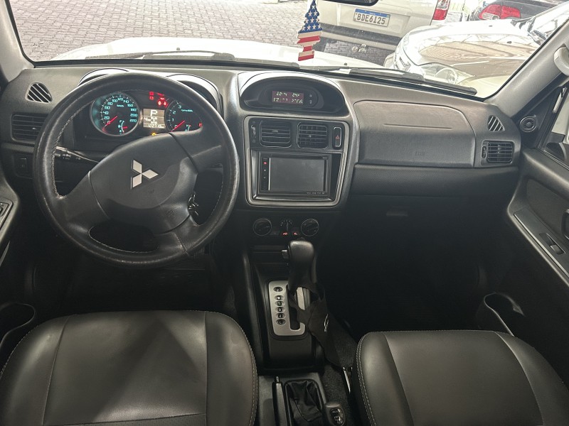 PAJERO TR4 2.0 4X4 16V 140CV FLEX 4P AUTOMÁTICO - 2014 - SãO SEBASTIãO DO CAí