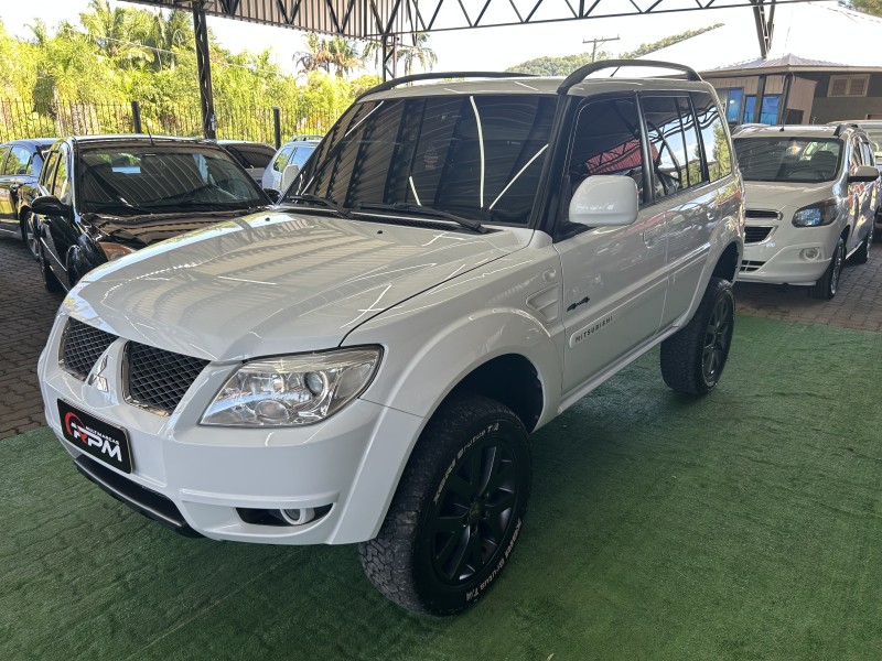 PAJERO TR4 2.0 4X4 16V 140CV FLEX 4P AUTOMÁTICO - 2014 - SãO SEBASTIãO DO CAí