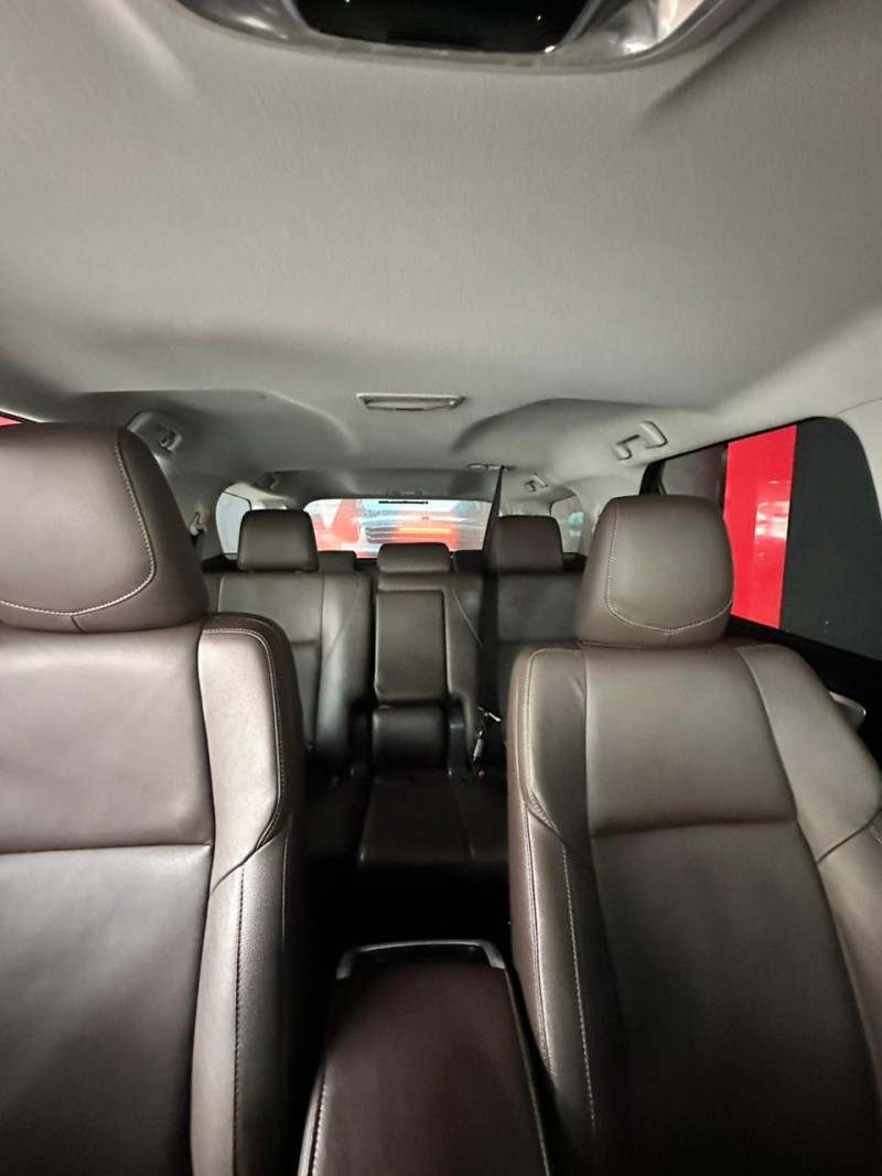 HILUX SW4 2.8 SRX 4X4 7 LUGARES 16V TURBO INTERCOOLER DIESEL 4P AUTOMÁTICO - 2016 - SãO LEOPOLDO