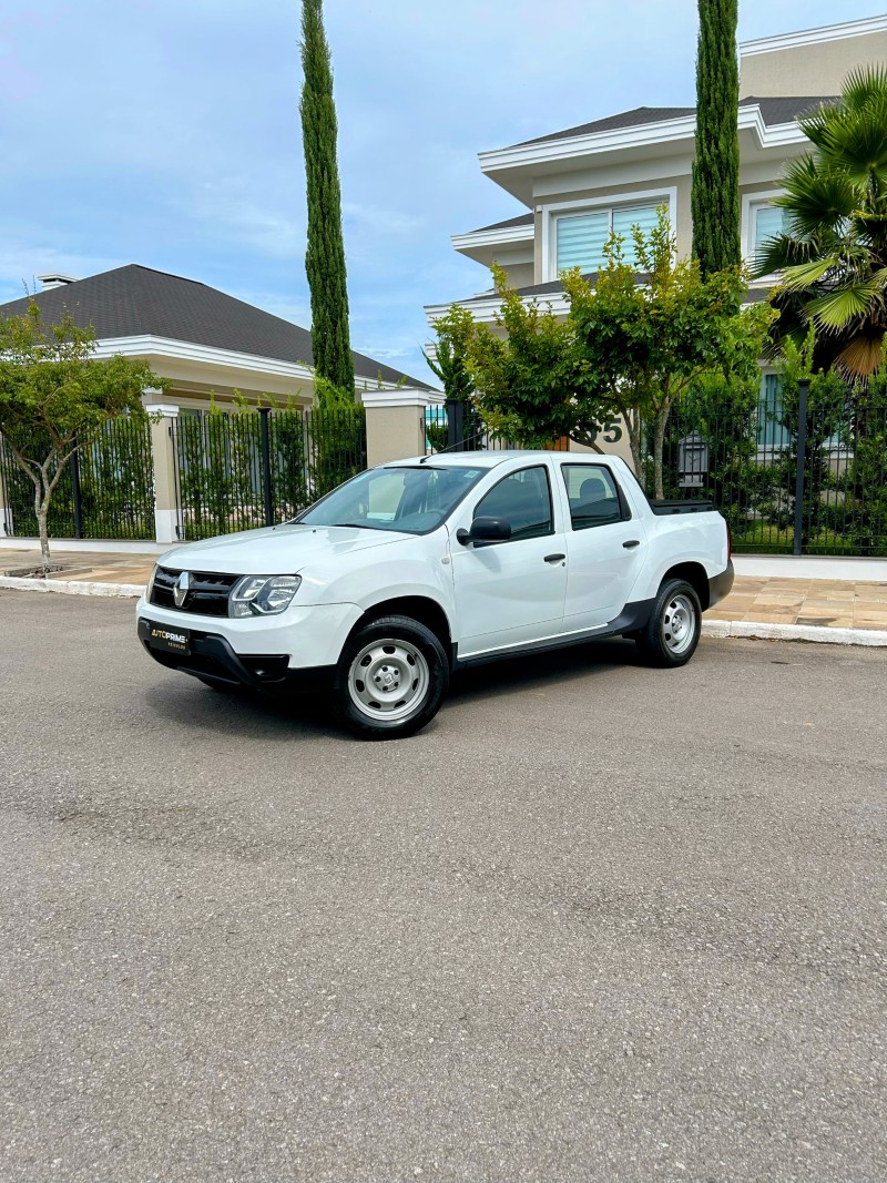 OROCH 1.6 16V EXPRESS FLEX 4P MANUAL - 2022 - BENTO GONçALVES