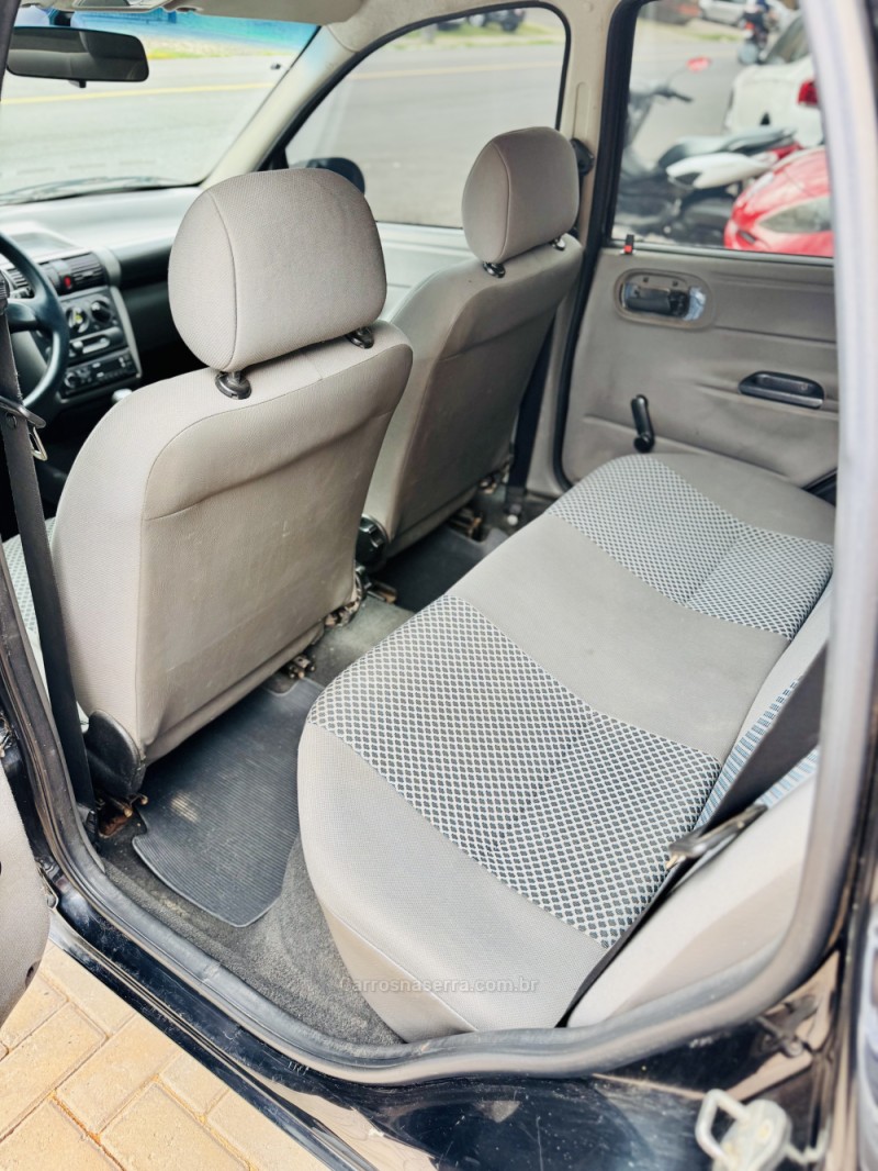 CLASSIC 1.0 MPFI 8V GASOLINA 4P MANUAL - 2009 - NOVO HAMBURGO