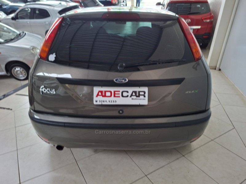 FOCUS 1.6 8V FLEX 4P MANUAL - 2008 - FARROUPILHA