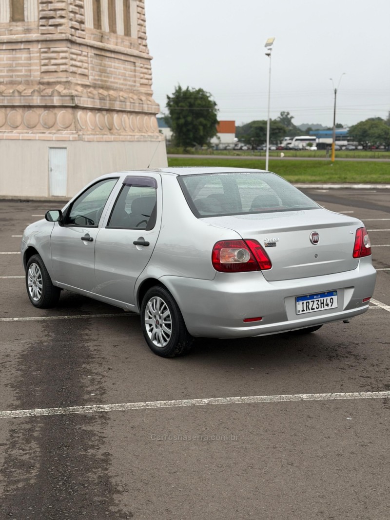 SIENA 1.0 MPI FIRE CELEBRATION 8V FLEX 4P MANUAL - 2011 - SANTA CRUZ DO SUL