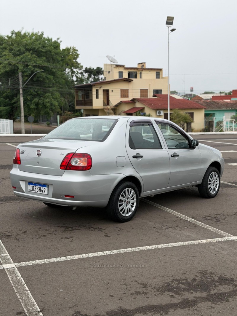 SIENA 1.0 MPI FIRE CELEBRATION 8V FLEX 4P MANUAL - 2011 - SANTA CRUZ DO SUL