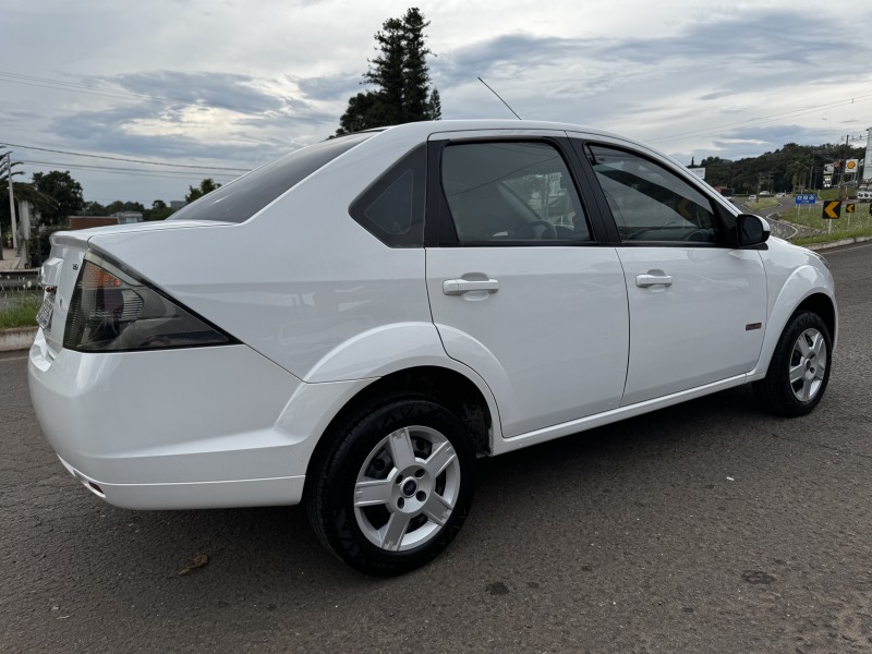 FIESTA 1.6 MPI SEDAN 8V FLEX 4P MANUAL - 2012 - DOIS IRMãOS